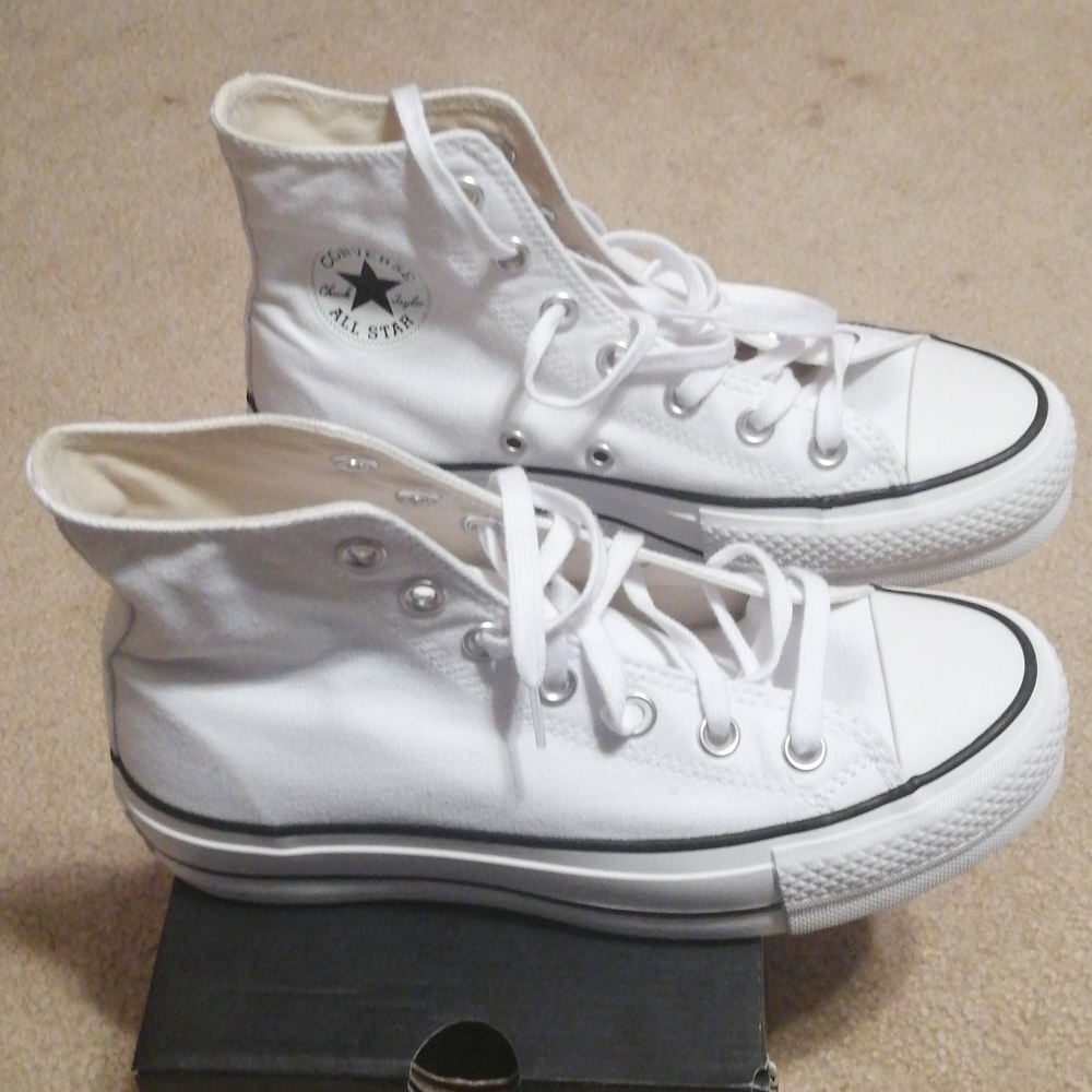 Like new white high top Converse